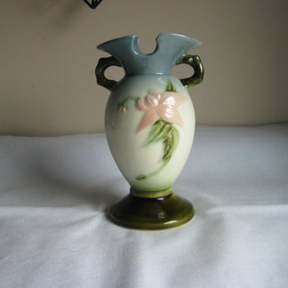 Vintage Hull Double Handle Woodland Green & Pink Vase 7" - Picture 3 of 10